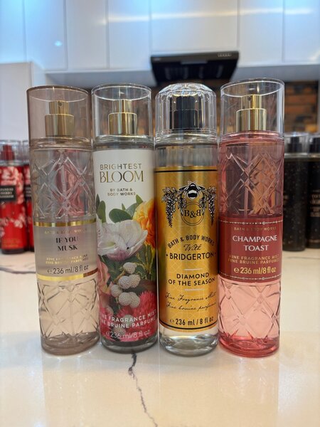 Bath and Bodyworks splashes