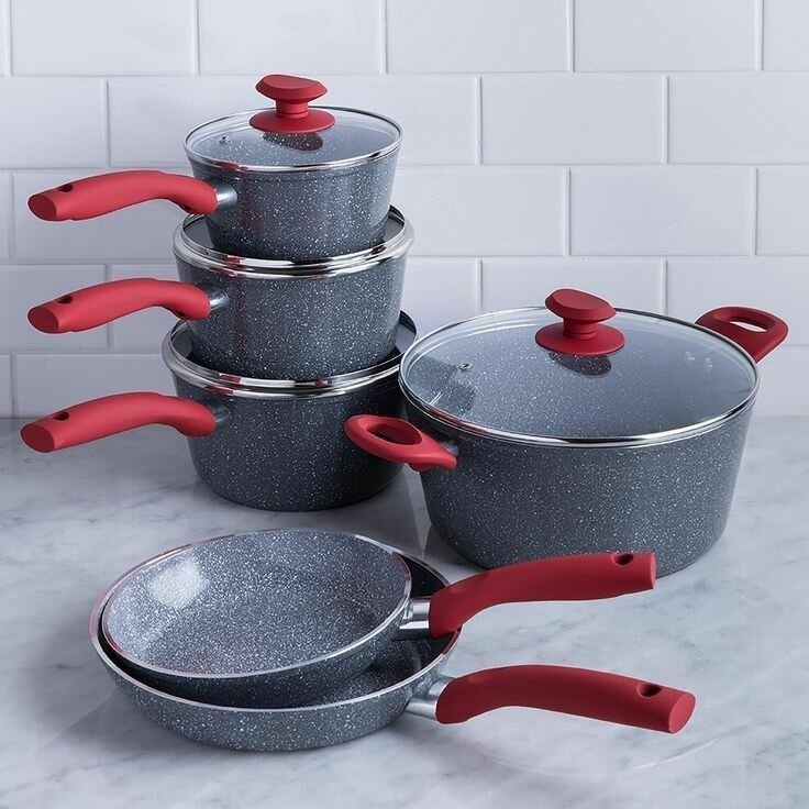 Pots And pans