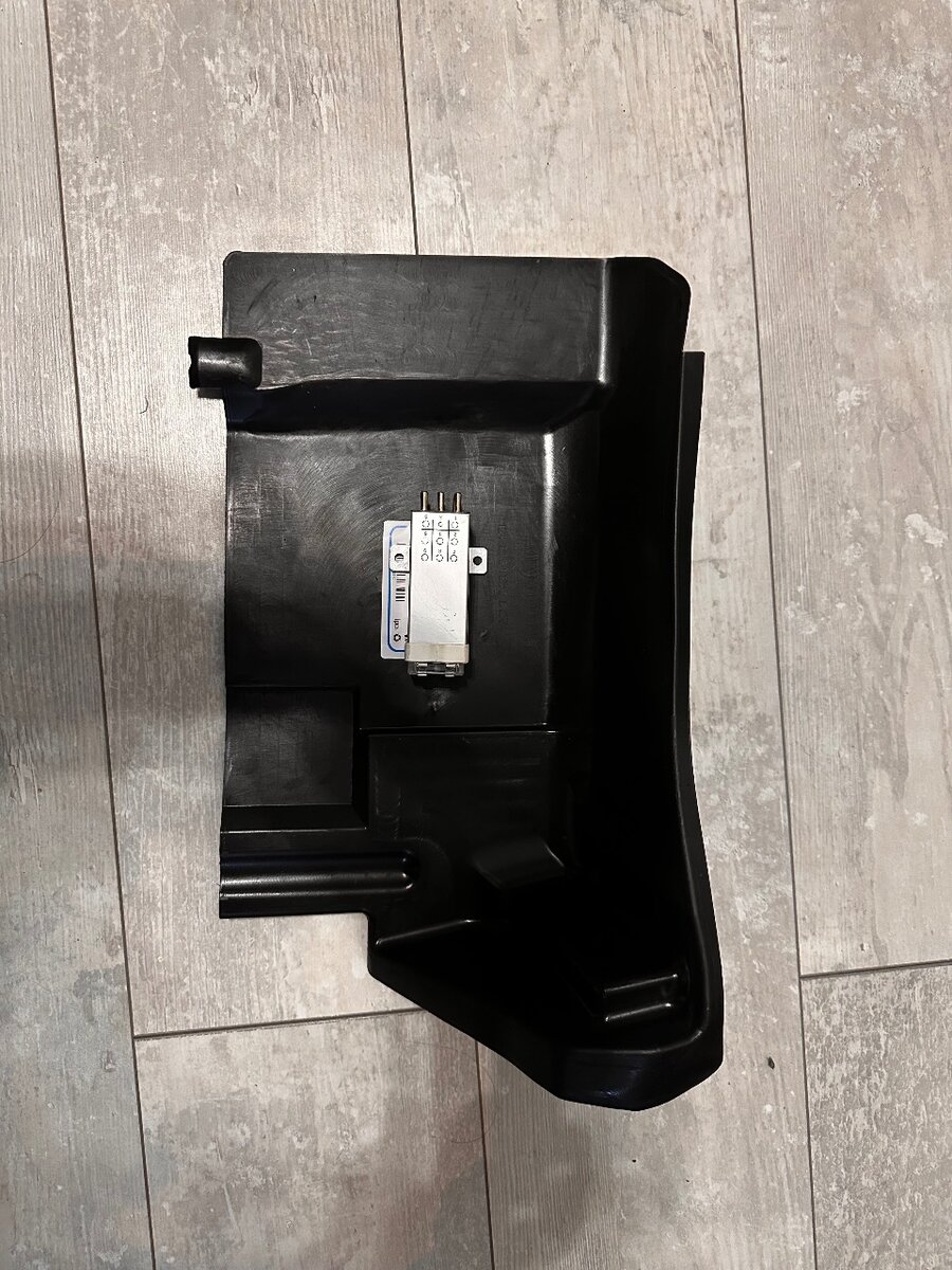 Защита компьютера для Mercedes-Benz W124