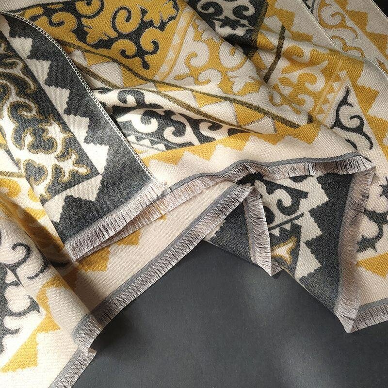 Платок шарф палантин с узорами в традиционном стиле НОВЫЙ