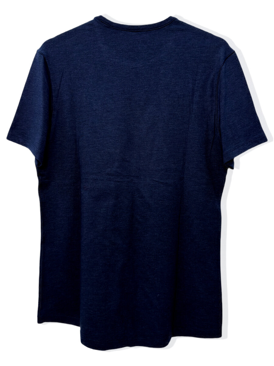 T-shirt bleu classique en coton