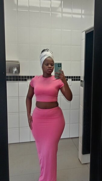 Ensemble Jupe et Top Séduisant