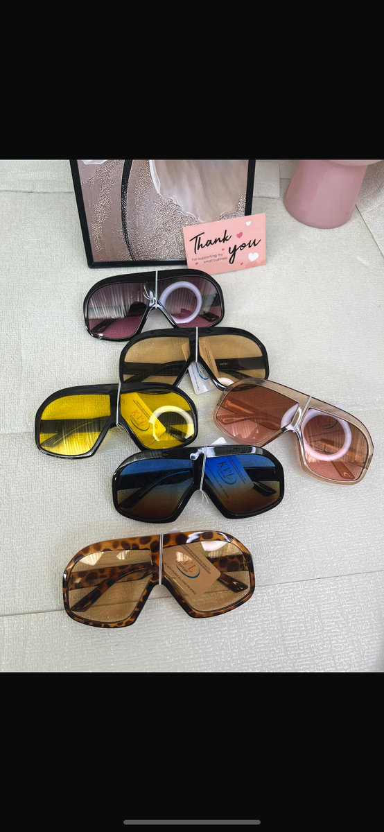 Collection de lunettes colorées