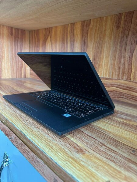 Dell latitude 7390