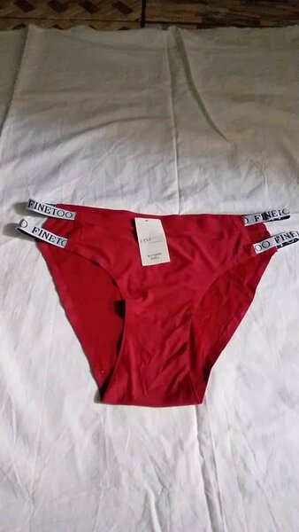 String dentelle sexy