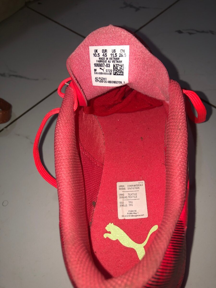 Chaussures de football Puma Ultra