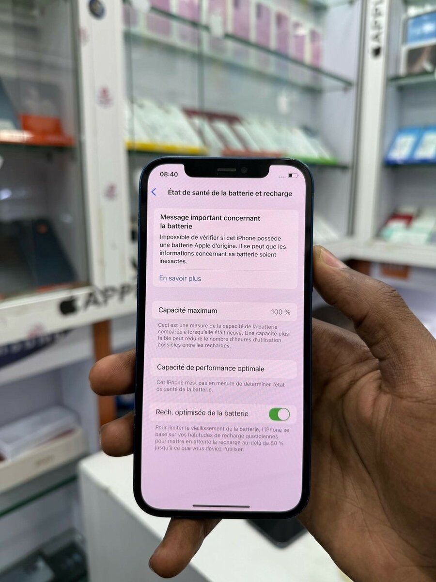 iPhone 12 64go quasi neuf