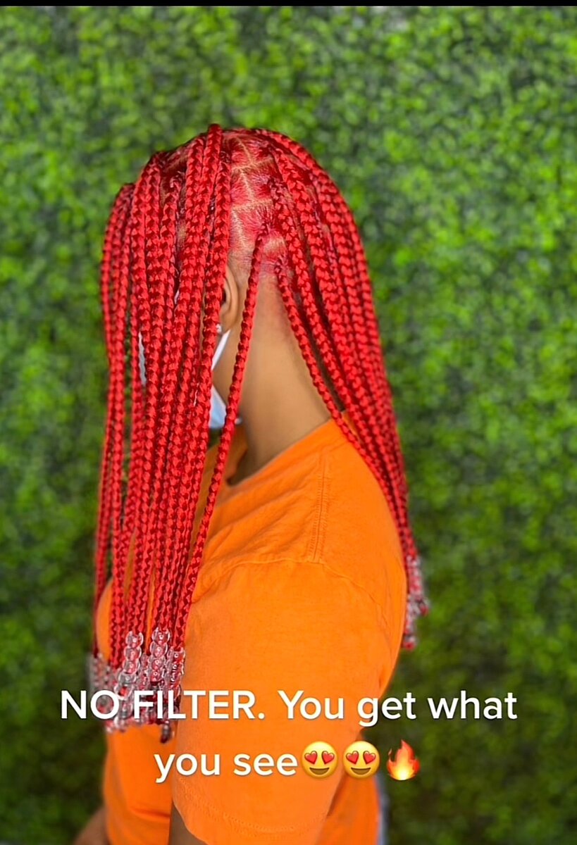 Cheveux tressés rouges Darling