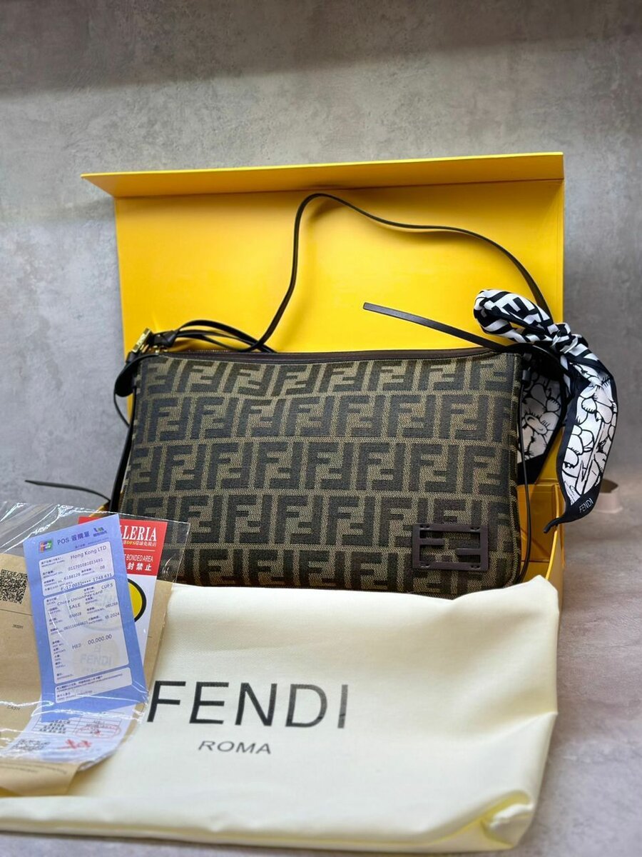 FENDI/ бесплатная доставка