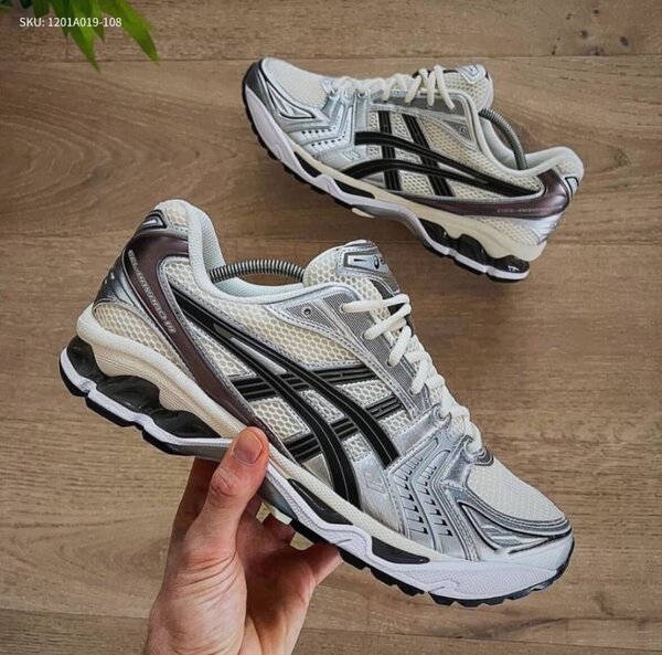 ASICS