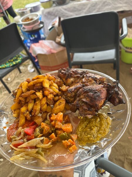 Assiette Poulet Grillé Frites