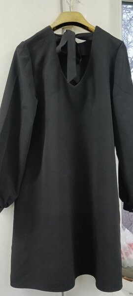 Женские платья отлично сидит на талии