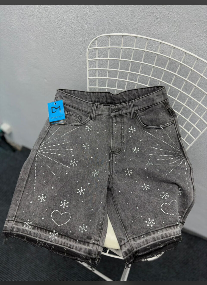 Lot de vêtements tendance