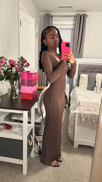 Robe longue marron élégante