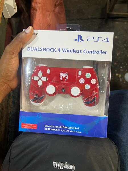 Manette PS4 Spider-Man Rouge