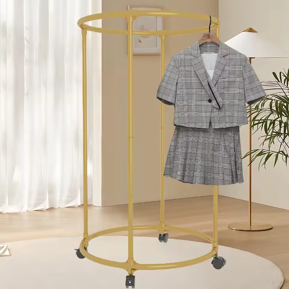 Rangement à vêtements rotatif