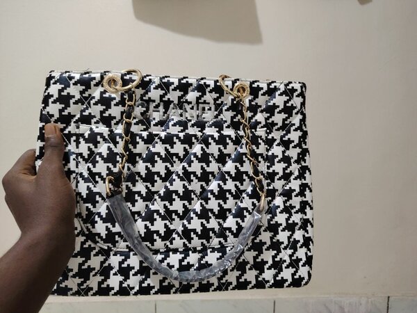 Sac à main motif pied-de-poule