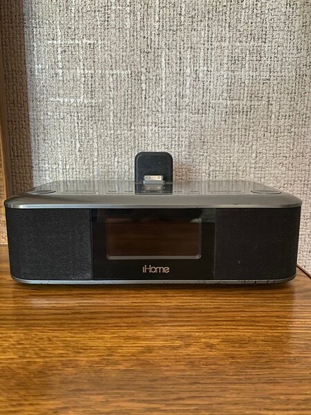 Станция IHome с часами и радио