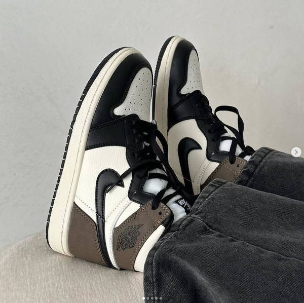 Кроссовки Jordan 1 Retro High черный,белый,коричневый