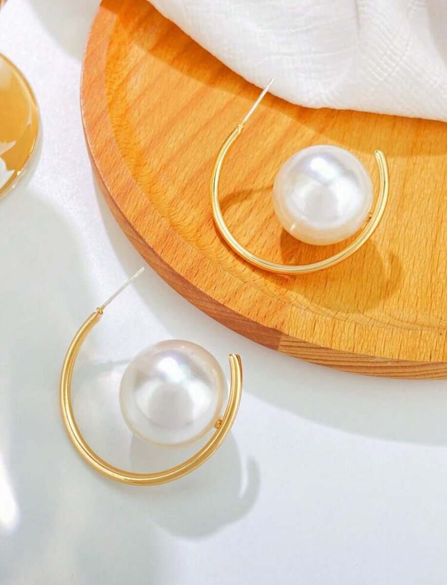 Faux C-Shaped Pearl Earrings
