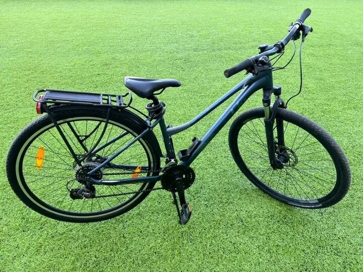 Vélo de ville hybride robuste