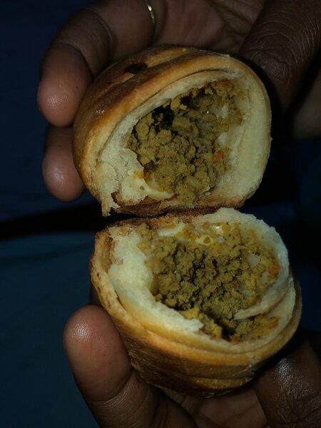 Pain fourré à la viande hachée