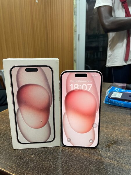 IPHONE 15 SIMPLE 128Go AVEC CARTON