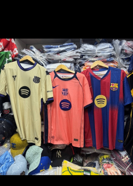 Maillots de football stylisés
