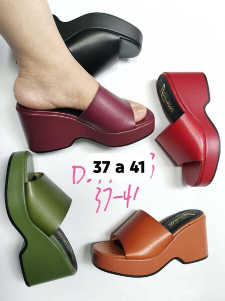 Sandales compensées colorées