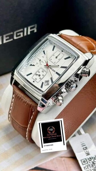 Montre homme rectangulaire