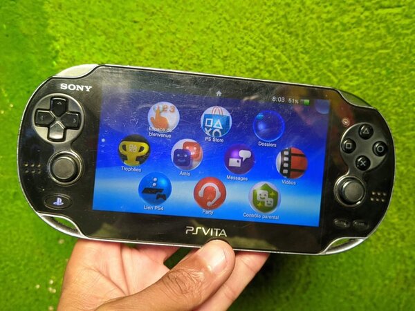 PSVITA QUASI NEUVE