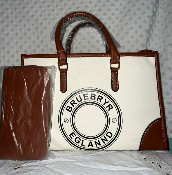 Sac à main en toile élégante