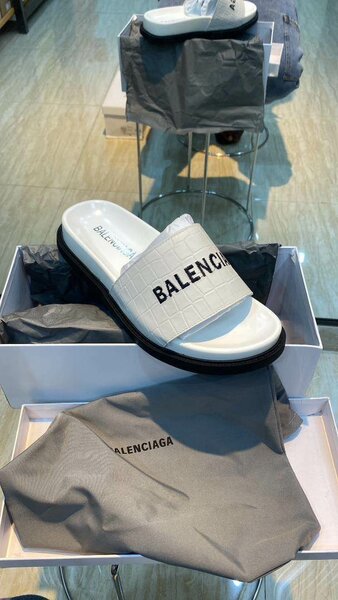 Balenciaga blanche Sandls