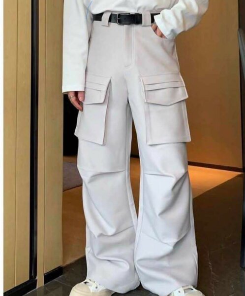 Pantalon cargo ample tendance