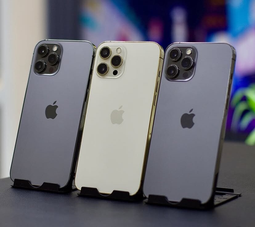 IPhone 12 Pro Max UK use