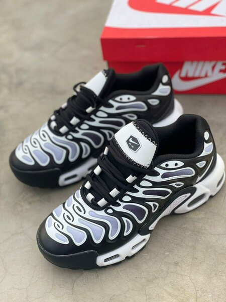 Nike air Max TN dans carton
