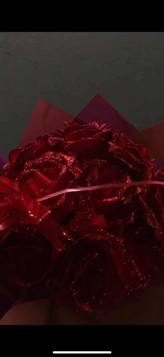 Bouquet de fleurs pailletées