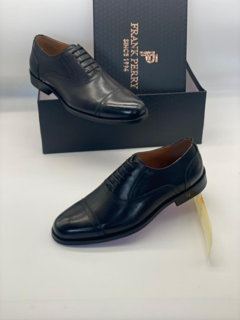Frank Perry Solid Leather Formal Shoes