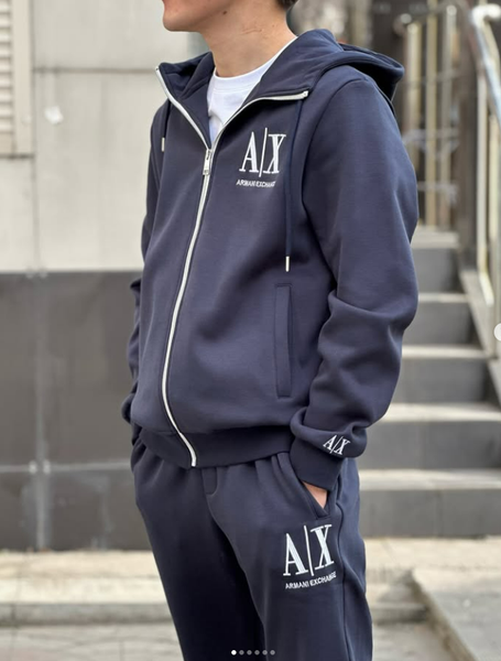 Двойка Armani Exchange