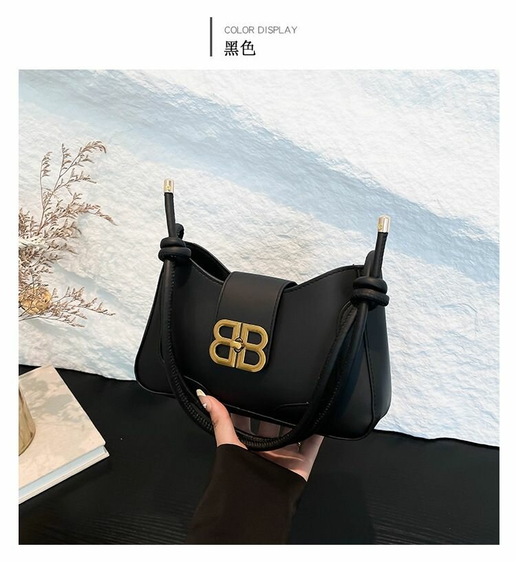 Cute ladies dressing bag