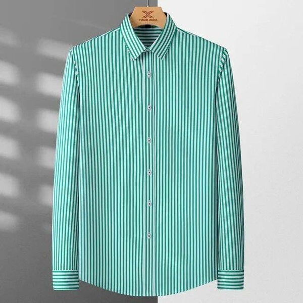 Chemise rayée élégante homme