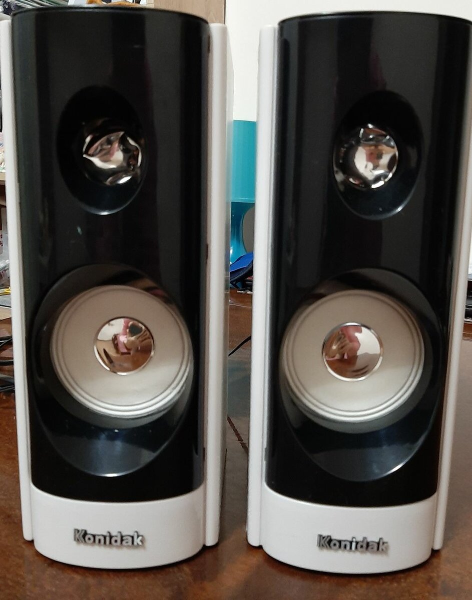 Колнки, динамики