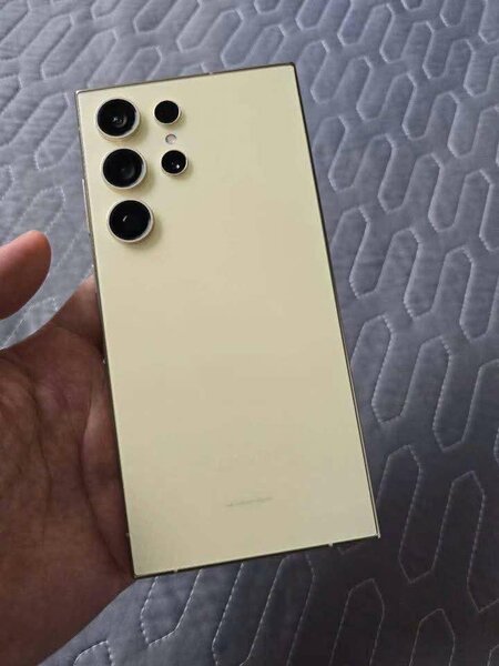 Samsung ultra 24 256Gb