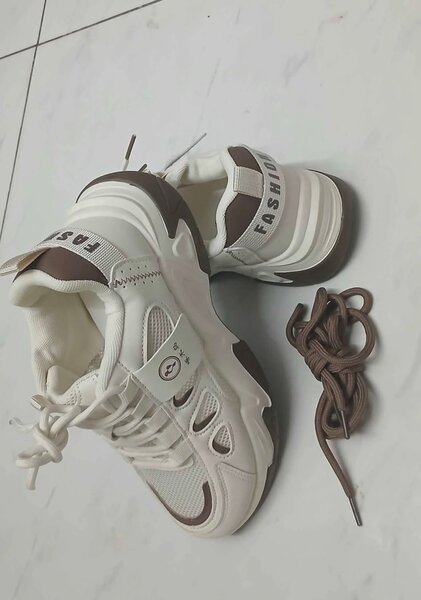 Baskets blanches tendance