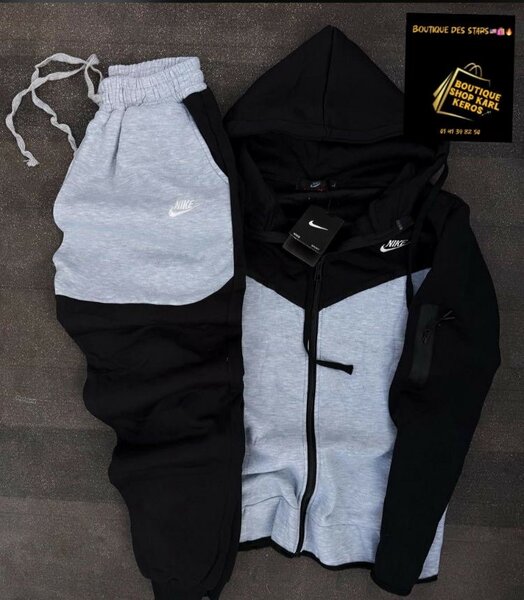 Survêtement Nike tech