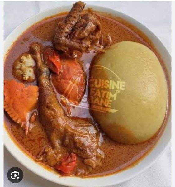 Élégant Plat Ouest-Africain