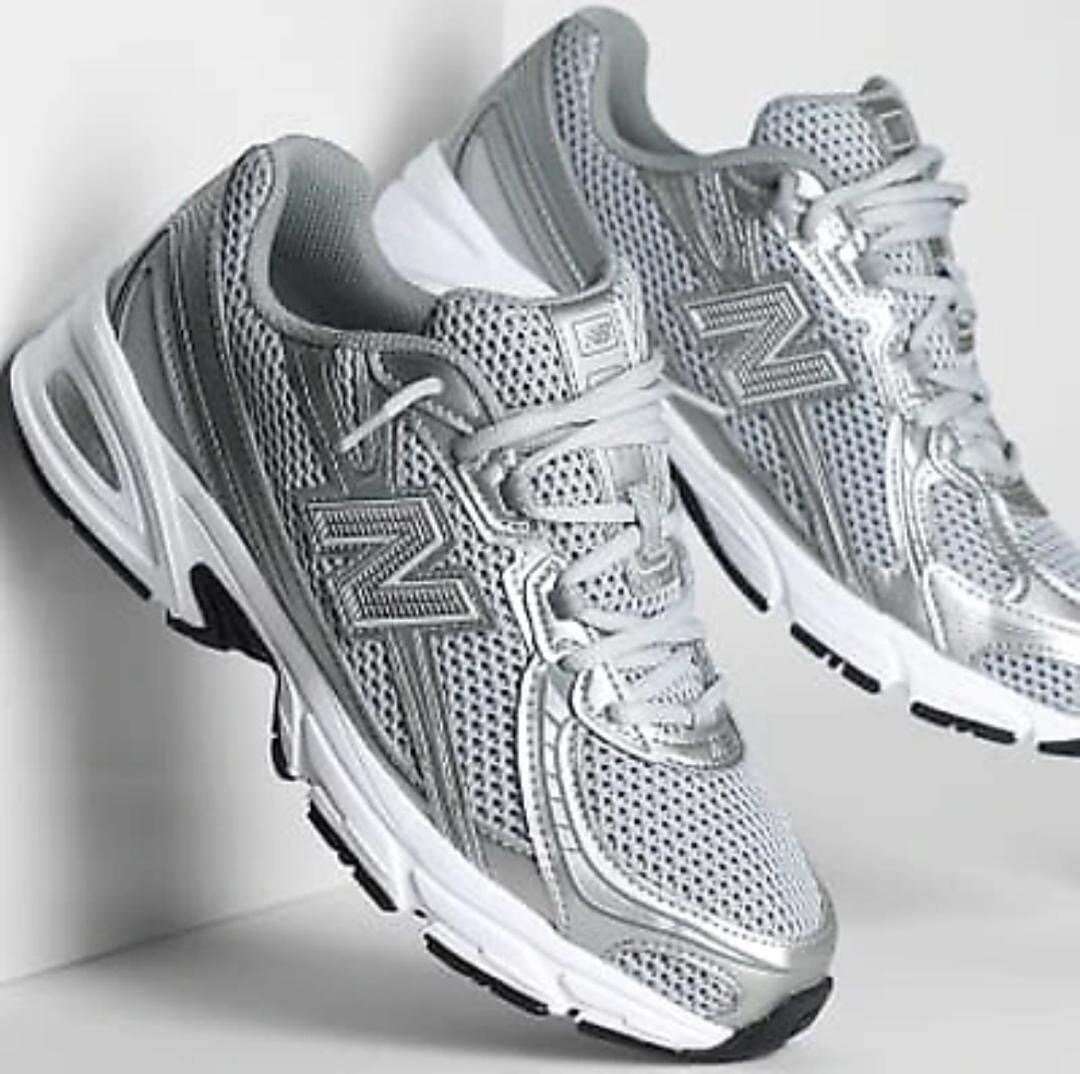 Baskets de course grises