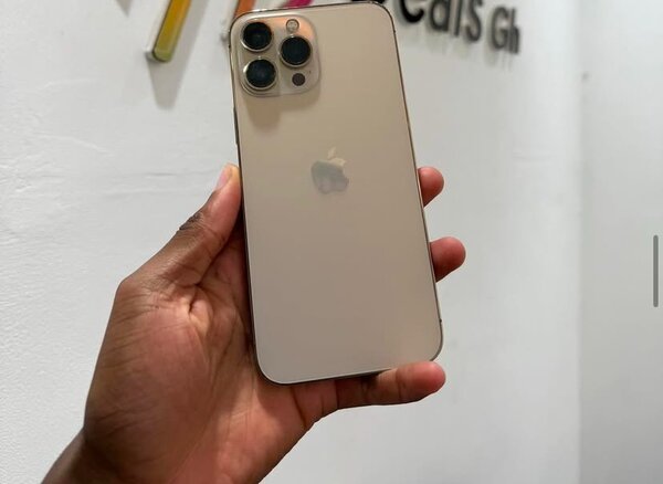 IPhone 13 Pro Max 256GB Gold Battery 85 percent