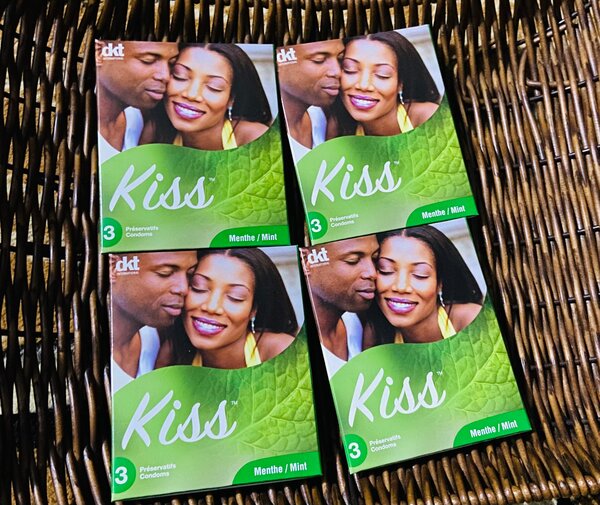 12 préservatifs (4 paquets)