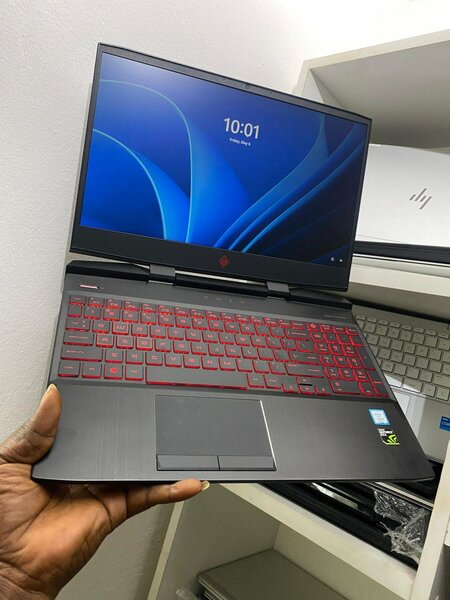 HP OMEN CORE I5 GAMING